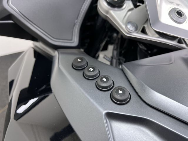 bmw - r-1300-rt