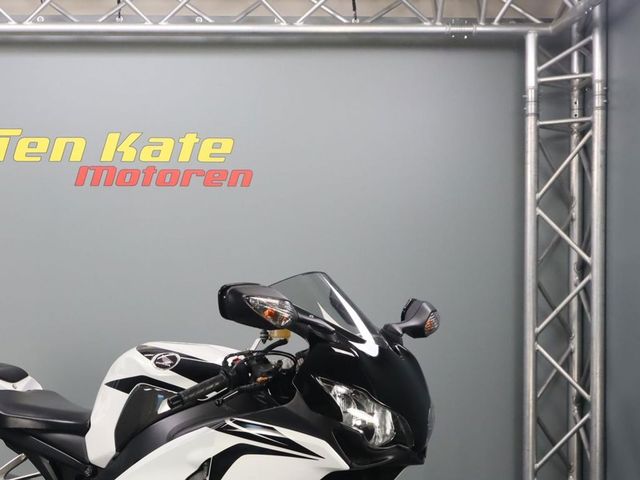 honda - cbr-1000-rr-fireblade