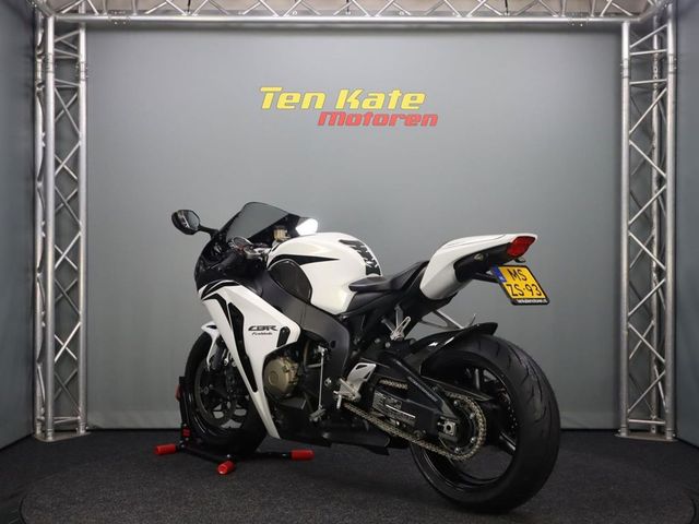honda - cbr-1000-rr-fireblade