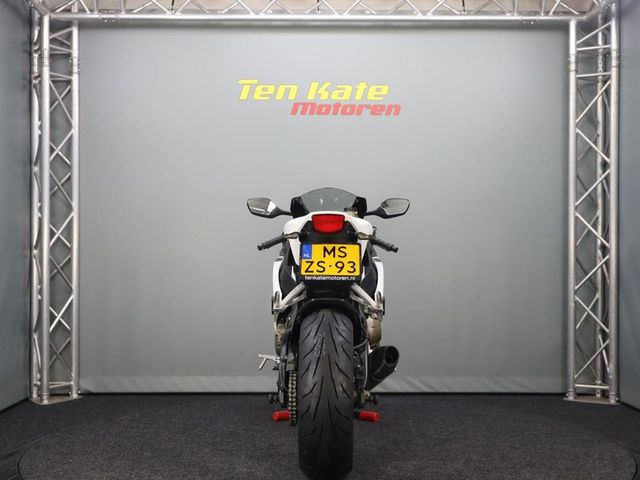 honda - cbr-1000-rr-fireblade