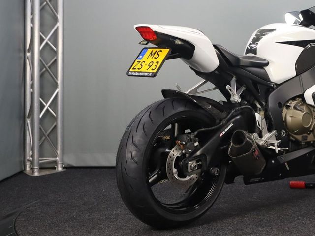honda - cbr-1000-rr-fireblade