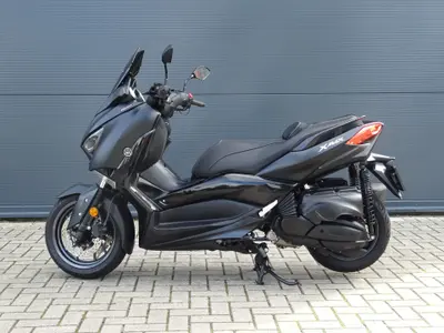 YAMAHA X MAX 400 IRON MAX ABS – foto 4