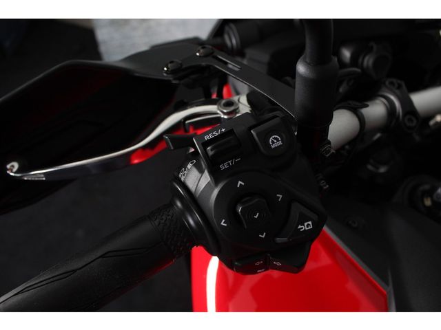 yamaha - tracer-9