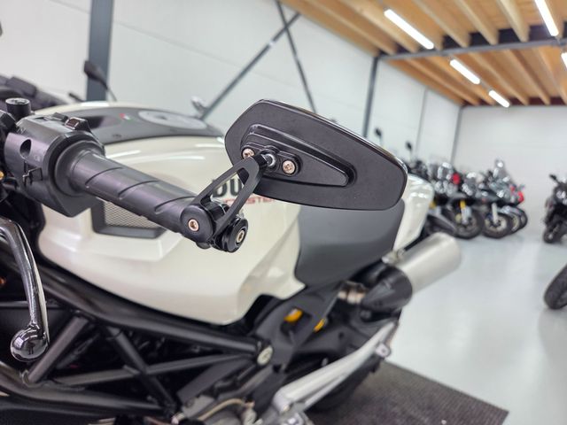 ducati - monster-696