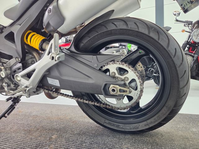 ducati - monster-696