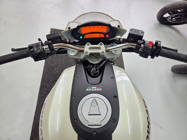ducati - monster-696