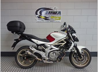Suzuki SFV 650 Gladius 2009 occasion