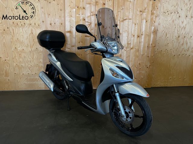 suzuki - sixteen-150