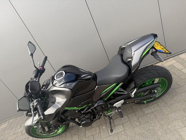 kawasaki - z900