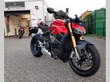 DUCATI STREETFIGHTER V4 S