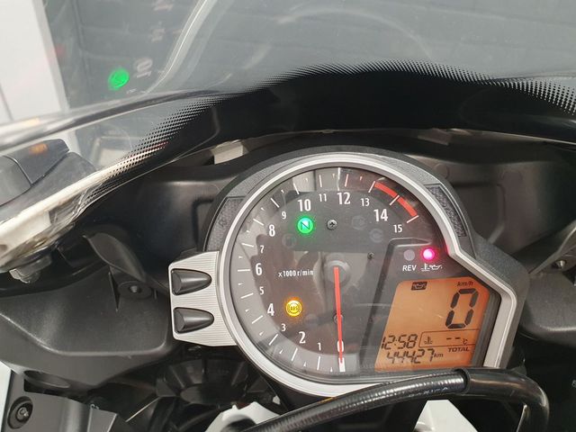 honda - cbr-1000-rr-fireblade