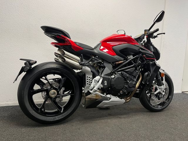 mv-agusta - brutale-1000