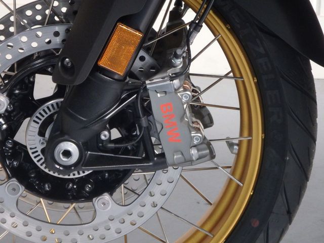 bmw - r-1300-gs-adventure
