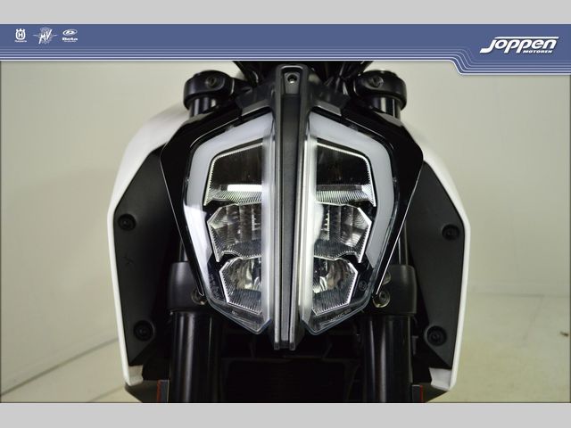 ktm - 390-duke
