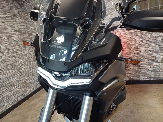 moto-guzzi - stelvio