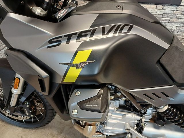 moto-guzzi - stelvio