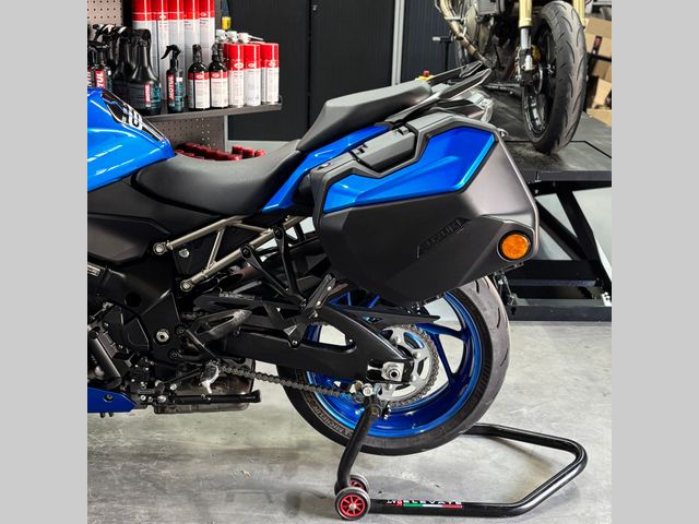 suzuki - gsx-s-1000-gt