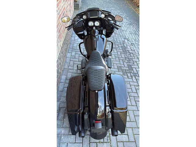 harley-davidson - road-glide-cvo-fltrxse