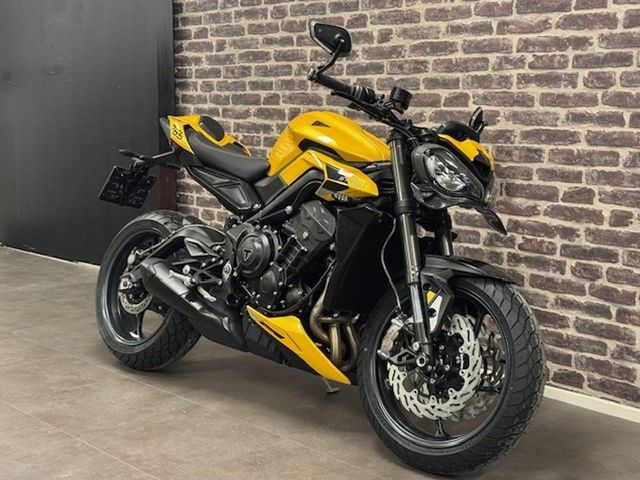 triumph - street-triple-rs