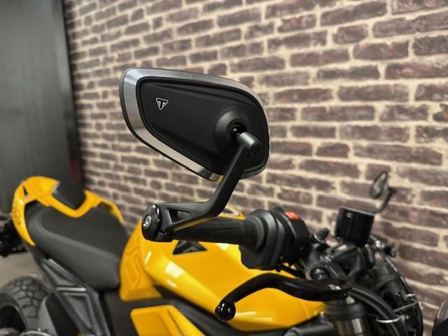 triumph - street-triple-rs