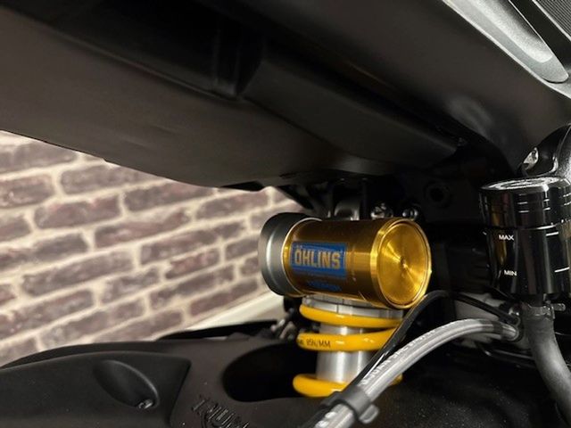 triumph - street-triple-rs