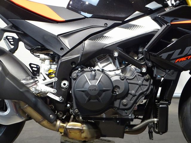aprilia - tuono-v4