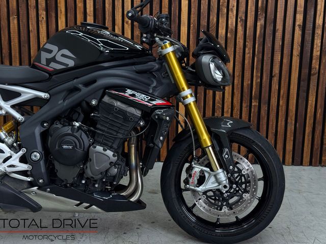 triumph - speed-triple-rs