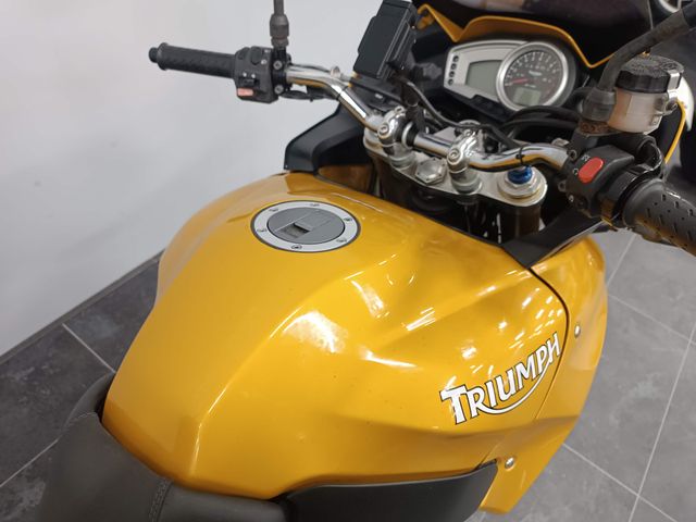 triumph - tiger-1050-abs