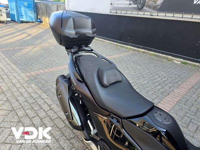 yamaha - tmax-tech-max