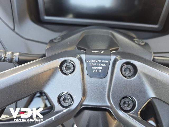 yamaha - tmax-tech-max