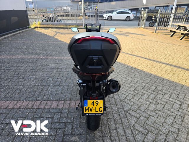 yamaha - tmax-tech-max