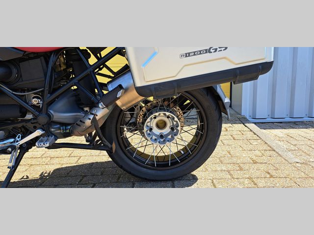 bmw - r-1200-gs-adventure