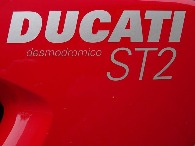 ducati - st-2