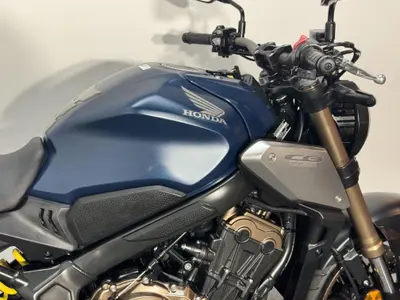 HONDA CB 650 R – foto 3