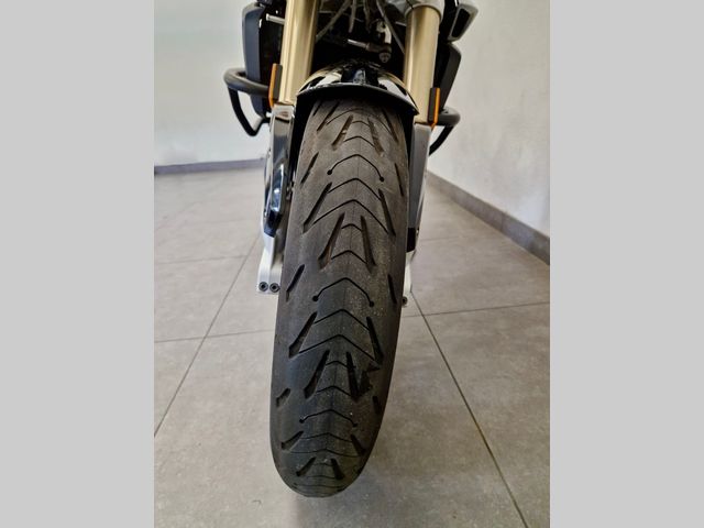 bmw - f-800-r