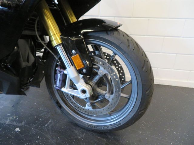 bmw - r-1250-rs