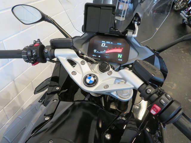 bmw - r-1250-rs