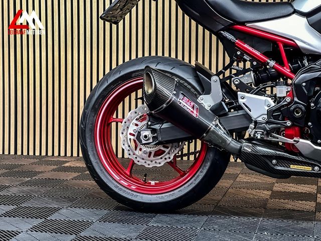 kawasaki - z900-performance