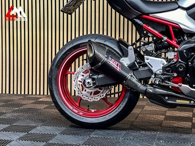 kawasaki - z900-performance