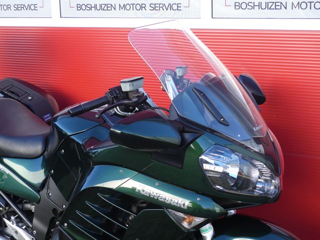kawasaki - gtr-1400-grand-tourer