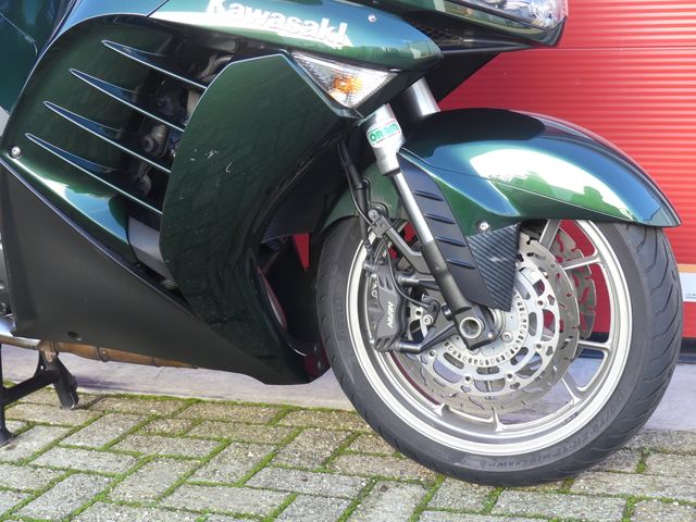 kawasaki - gtr-1400-grand-tourer