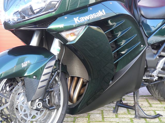 kawasaki - gtr-1400-grand-tourer