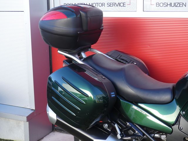 kawasaki - gtr-1400-grand-tourer