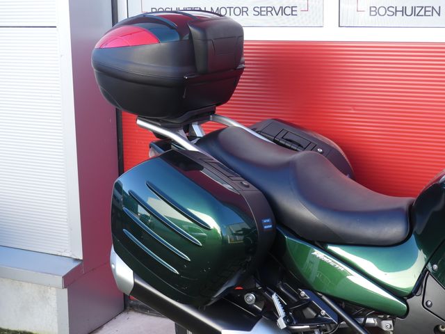kawasaki - gtr-1400-grand-tourer
