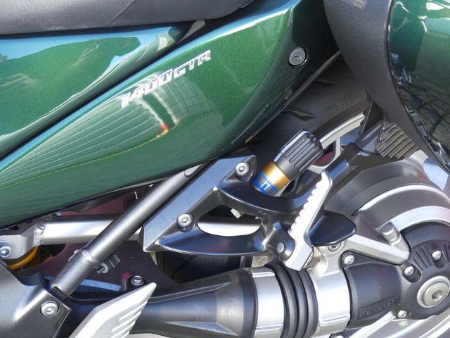 kawasaki - gtr-1400-grand-tourer