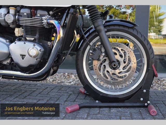 triumph - thruxton-1200