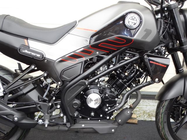 benelli - leoncino-125