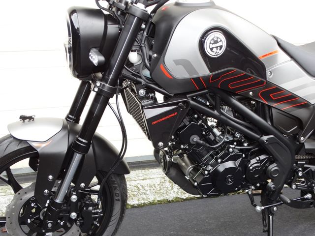 benelli - leoncino-125