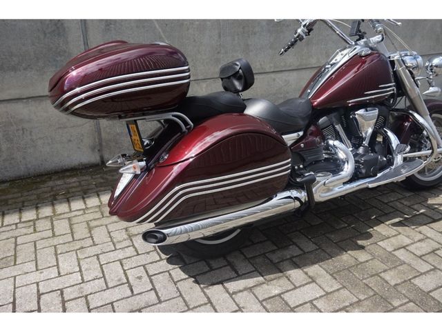 yamaha - xv-1900-midnight-star