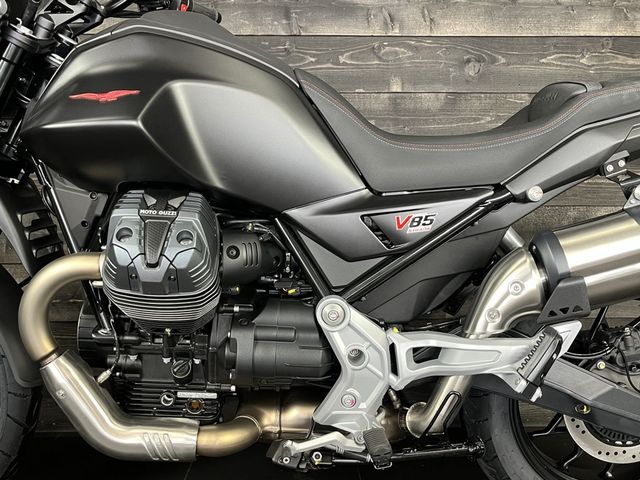 moto-guzzi - v-85-tt